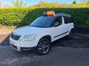 2013 Skoda Yeti 2.0 Tdi Adventure 4WD Euro 5 5dr in White — image 5
