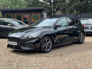 2019 Ford Focus 1.0t Ecoboost St-Line Euro 6 (s/s) 5dr in Black — image 6