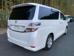 2009 Toyota Vellfire 2.4 X 5dr 8 Seats in White — image 3