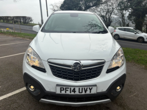 2014 Vauxhall Mokka 1.4 T Se in White — image 2