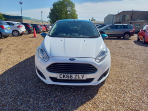 2017 Ford Fiesta 1.25 Zetec White Edition Euro 6 5dr in White — image 2