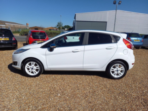 2017 Ford Fiesta 1.25 Zetec White Edition Euro 6 5dr in White — image 4