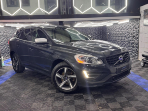 2014 Volvo Xc60 2.4 D5 R-Design Lux Nav Geartronic AWD Euro 5 5dr in Grey — image 6