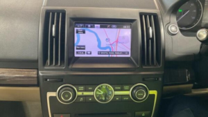 2013 Land Rover Freelander 2 2.2 Sd4 Hse Lux Commandshift 4WD Euro 5 5dr in Brown — image 5