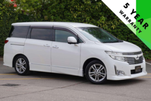 2010 Nissan Elgrand 2.5 Highway Star 5dr 7 Seats in White — image 1
