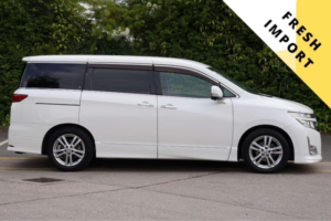 2010 Nissan Elgrand 2.5 Highway Star 5dr 7 Seats in White — image 2
