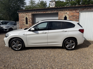 2022 BMW X1 1.5 X1 Xdrive25e M Sport in White — image 4