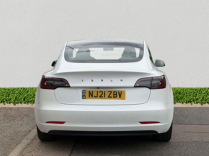2021 Tesla Model 3 (dual Motor) Long Range Saloon 4dr Electric Auto 4wde (346 Ps) in White — image 6