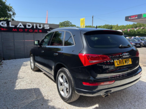2015 Audi Q5 2.0 Tdi Se S Tronic Quattro Euro 5 (s/s) 5dr in Black — image 4
