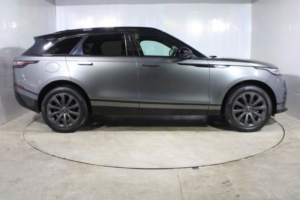 2018 Land Rover Range Rover Velar 2.0 D240 R-Dynamic S SUV 5dr Diesel Auto 4WD Euro 6 (s/s) (240 Ps) in Grey — image 4