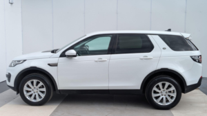 2016 Land Rover Discovery Sport 2.0 Td4 Se Auto 4WD Euro 6 (s/s) 5dr in White — image 5