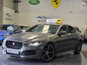 2017 Jaguar Xe 2.0 D R-Sport in Grey — image 4