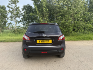 2011 Nissan Qashqai 1.6 Tekna in Black — image 6