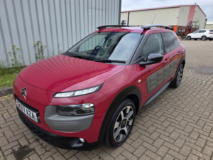 2017 Citroen C4 Cactus 1.2 Puretech Flair in Red — image 5