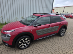 2017 Citroen C4 Cactus 1.2 Puretech Flair in Red — image 6