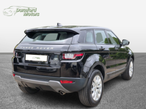 2017 Land Rover Range Rover Evoque 2.0 Td4 Se Tech in Black — image 4