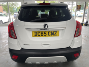 2015 Vauxhall Mokka 1.6 I Se in White — image 4