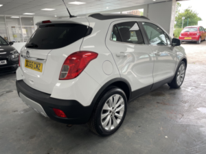 2015 Vauxhall Mokka 1.6 I Se in White — image 5