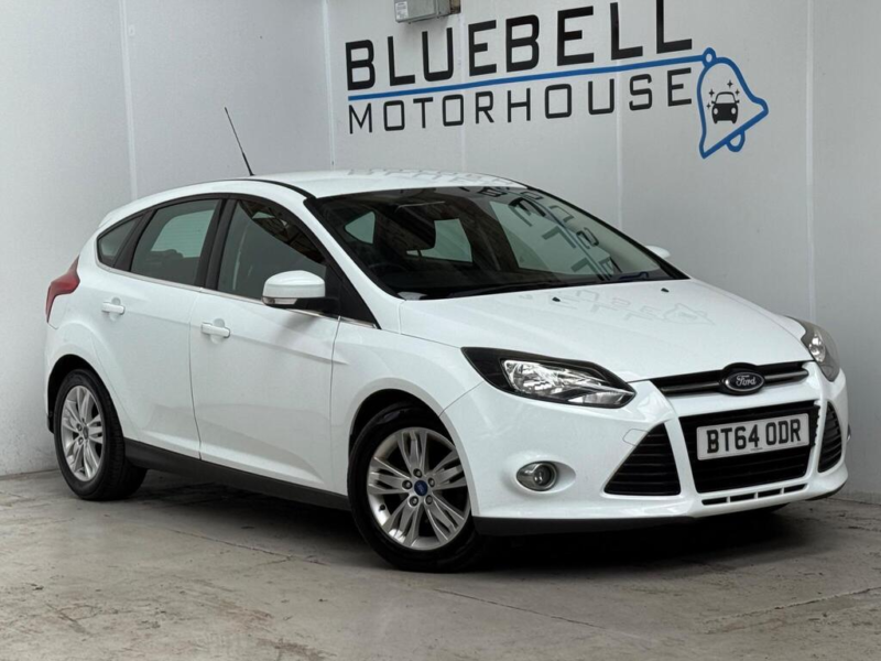 2015 Ford Focus 1.6 Tdci Titanium Navigator Euro 5 (s/s) 5dr in White — image 1