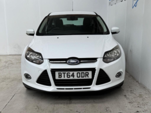 2015 Ford Focus 1.6 Tdci Titanium Navigator Euro 5 (s/s) 5dr in White — image 2