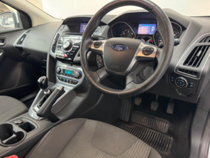 2015 Ford Focus 1.6 Tdci Titanium Navigator Euro 5 (s/s) 5dr in White — image 3
