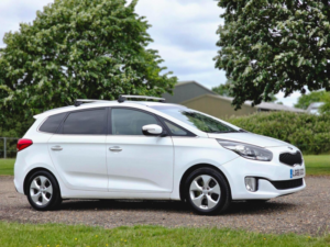 2016 Kia Carens 1.7 Crdi 2 Dct Euro 6 (s/s) 5dr in White — image 2