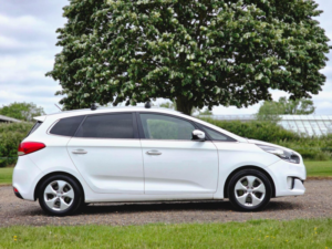 2016 Kia Carens 1.7 Crdi 2 Dct Euro 6 (s/s) 5dr in White — image 3