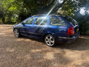 2007 Skoda Octavia 2.0 Tdi Elegance in Blue — image 5