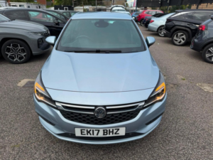 2017 Vauxhall Astra 1.4i Turbo Sri Auto Euro 6 (s/s) 5dr in Silver — image 4