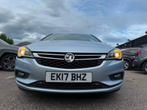 2017 Vauxhall Astra 1.4i Turbo Sri Auto Euro 6 (s/s) 5dr in Silver — image 5