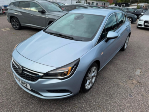 2017 Vauxhall Astra 1.4i Turbo Sri Auto Euro 6 (s/s) 5dr in Silver — image 6