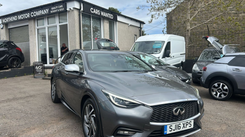 2016 Infiniti Q30 1.5d Premium Hatchback 5dr Diesel Manual Euro 6 (s/s) (109 Ps) in Grey — image 1