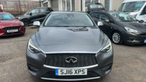 2016 Infiniti Q30 1.5d Premium Hatchback 5dr Diesel Manual Euro 6 (s/s) (109 Ps) in Grey — image 2