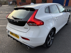 2017 Volvo V40 2.0 R-Design D2 in White — image 5