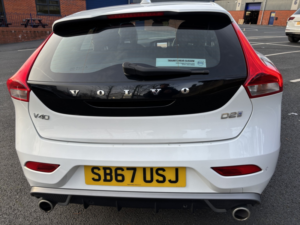 2017 Volvo V40 2.0 R-Design D2 in White — image 6