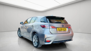 2016 Lexus Ct 1.8 200h Executive Edition CVT Euro 6 (s/s) 5dr in Silver — image 3