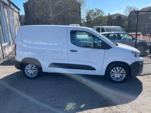 2019 Peugeot Partner 1.5 Bluehdi 1000 Professional Standard Panel Van 5dr Diesel Manual Swb Euro 6 (100 Bhp) in White — image 3