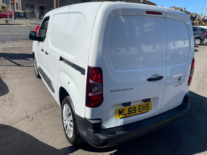 2019 Peugeot Partner 1.5 Bluehdi 1000 Professional Standard Panel Van 5dr Diesel Manual Swb Euro 6 (100 Bhp) in White — image 6
