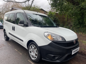 2017 Fiat Doblo 1.6 Doblo Maxi Combi N1 1.6 Multijet Ii 105hp Active in White — image 4
