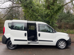 2017 Fiat Doblo 1.6 Doblo Maxi Combi N1 1.6 Multijet Ii 105hp Active in White — image 5