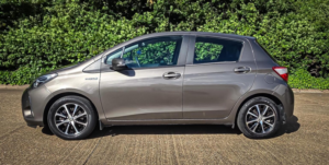 2018 Toyota Yaris 1.5 Vvt-H Icon Tech E-CVT Euro 6 (s/s) 5dr in Bronze — image 6
