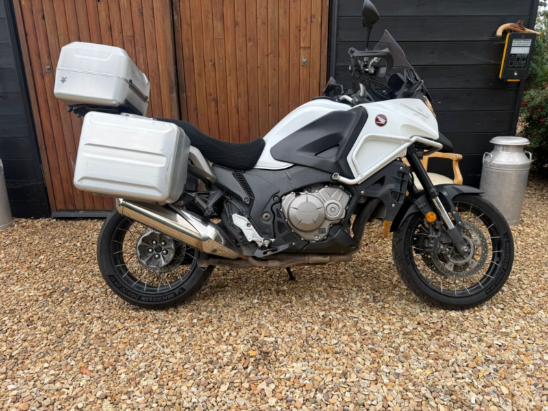 2020 Honda Vfr1200x Crosstourer in White — image 1