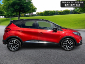 2015 Renault Captur 1.5 Dci Energy Signature Euro 5 (s/s) 5dr in Red — image 1