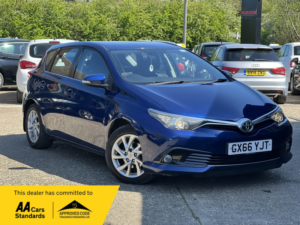 2016 Toyota Auris