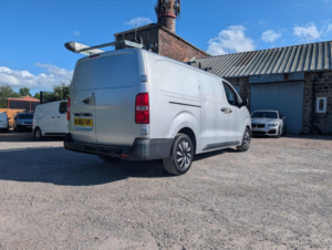 2018 Peugeot Expert 2.0 Bluehdi 1400 Professional Long Panel Van Lwb Euro 6 (s/s) 6dr in Silver — image 5
