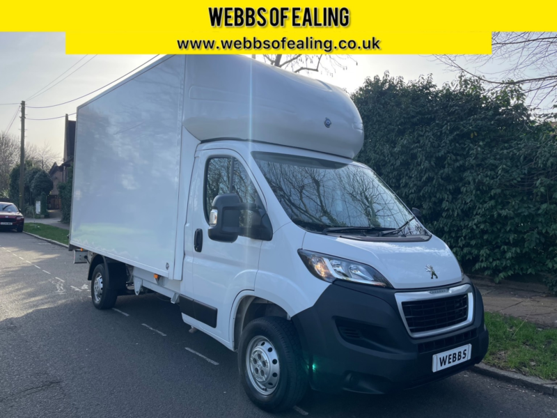2023 Peugeot Boxer 2.2 Bluehdi 335 Built For Business Luton Van in White — image 1