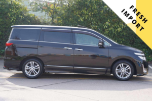 2010 Nissan Elgrand 2.5 Highway Star 5dr 7 Seats in Black — image 2