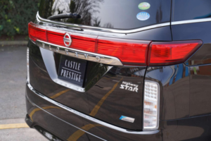 2010 Nissan Elgrand 2.5 Highway Star 5dr 7 Seats in Black — image 5