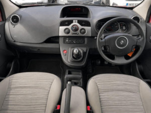 2011 Renault Kangoo 1.5 Dci Expression Euro 5 5dr in Red — image 4