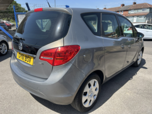 2011 Vauxhall Meriva 1.7 Cdti Exclusiv in Brown — image 3